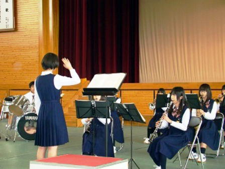 岡輝中学吹奏楽部