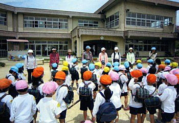 富山幼稚園ボランティア先生の会の写真