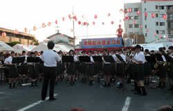 竜操中学校吹奏楽の演奏