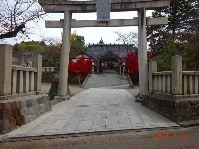 東茶屋街内の神社