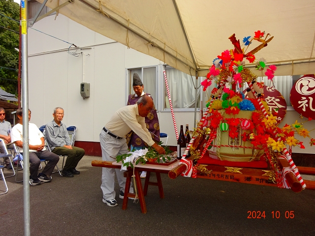 難波町内会長玉串奉奠