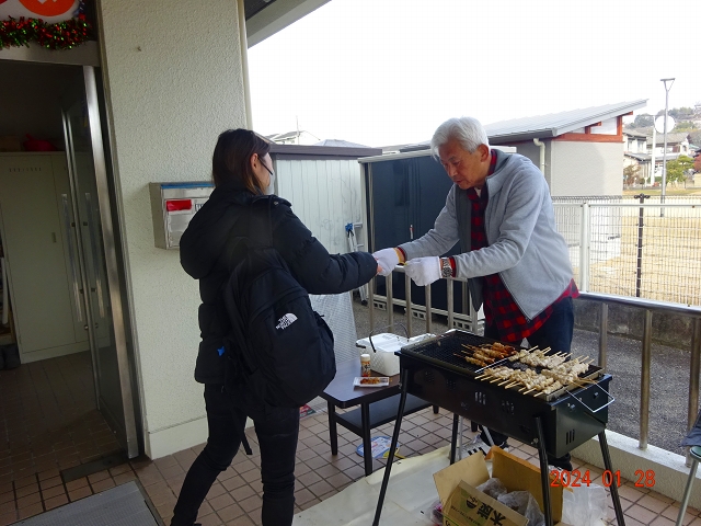 焼き鳥販売中