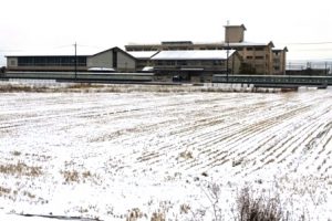 雪中の富山中学校