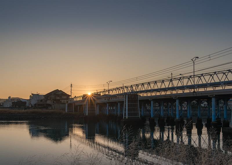 初日の出/旭川の京橋が架け替え工事（大正６年・1917）から１００年を迎えた
