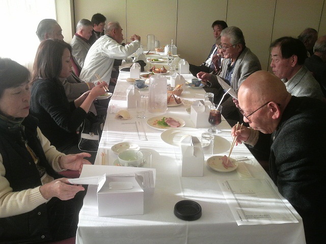 楽しそうな ミーティング!