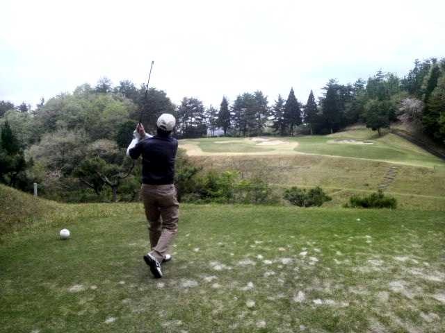 16番ショート。 皆木さんのティーショット!