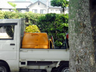 殺虫液散布