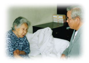 増恵おばあちゃんと小野田総務部長