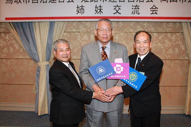 �o���𗬉�