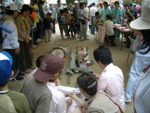 �~�}�~���P��