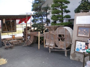 �̂̔_�@��̓W���Q