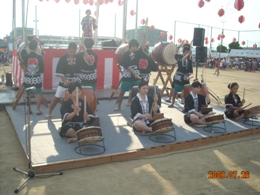 �ؓ��v�Ȃ̓�����҂g�����w�Z���Q