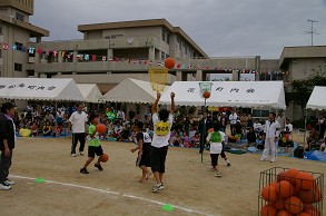 ��Q�������i�{�[������j