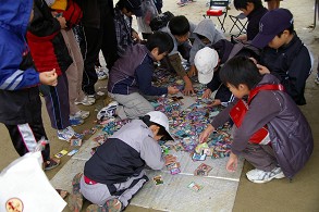 �l�C�̃J�[�h�Q�[��