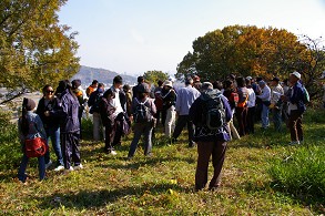 �����𕷂��Q����