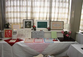 �y���K��