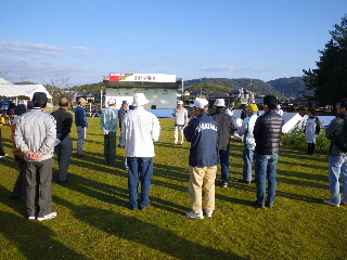 ���݉c�̗l�q