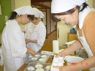 ��P��h�{�����@�Q