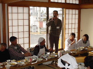 ��R��j�����������@�U