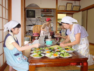 ��R��h�{�����@�S