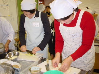 ��U��h�{�����@�Q