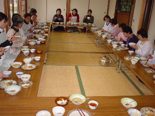 ��U��h�{�����@�U