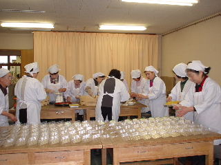 ��T��H�Ɗ��t�F�A�J�Á@�P