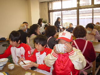 ��T��H�Ɗ��t�F�A�J�Á@�U