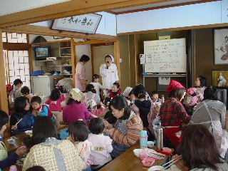 おやこクラブ支援餅つき　６