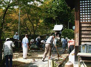 神社清掃奉仕 神社清掃奉仕