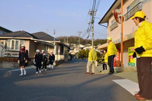 「お早うございます」「いってらっしゃい」円山地内にて 「お早うございます」「いってらっしゃい」円山地内にて