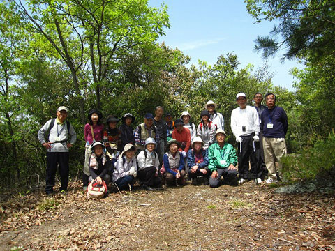 柾木山山頂での集合写真 柾木山山頂での集合写真