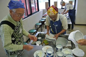 みんなで後片付け2 みんなで後片付け2