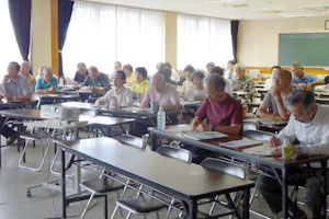 聴講する参加者 聴講する参加者