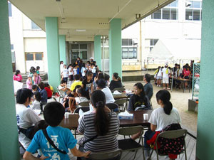 雨宿りは屋根の下 雨宿りは屋根の下