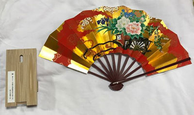 副賞の扇 副賞の扇