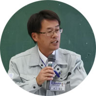 講演を行う梶上副主査 講演を行う梶上副主査