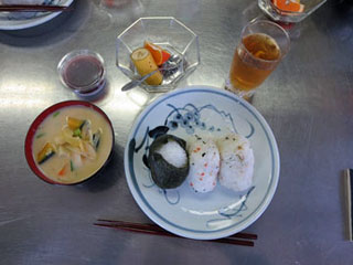 皆で会食 皆で会食