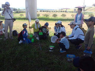 休憩中の参加者 休憩中の参加者