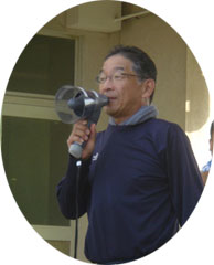 開会の挨拶をする平松校長 開会の挨拶をする平松校長