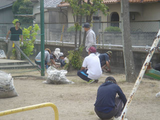 参加者の作業の様子(1) 参加者の作業の様子(1)