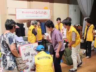 賑わうブースの様子(2) 賑わうブースの様子(2)