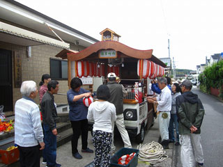 飾り付ける 飾り付ける