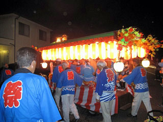 だんじり巡行の様子 だんじり巡行の様子