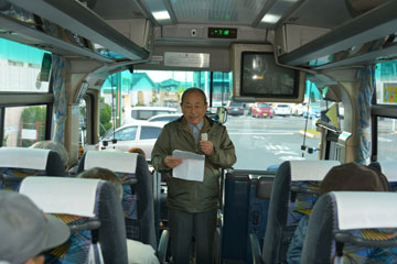 挨拶をする住江会長 挨拶をする住江会長