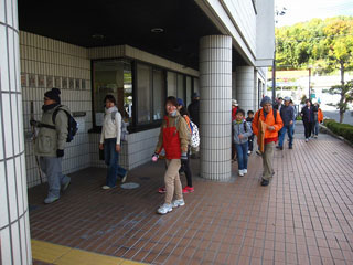 公民館に到着 公民館に到着