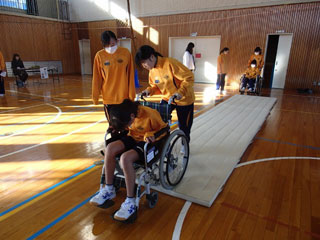 車いす体験 車いす体験