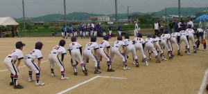 試合開始! 気合十分の富山メンバーたち 試合開始! 気合十分の富山メンバーたち