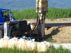 鋼矢板の打ち込み 鋼矢板の打ち込み