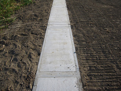 笠コンクリートを土で固める 笠コンクリートを土で固める